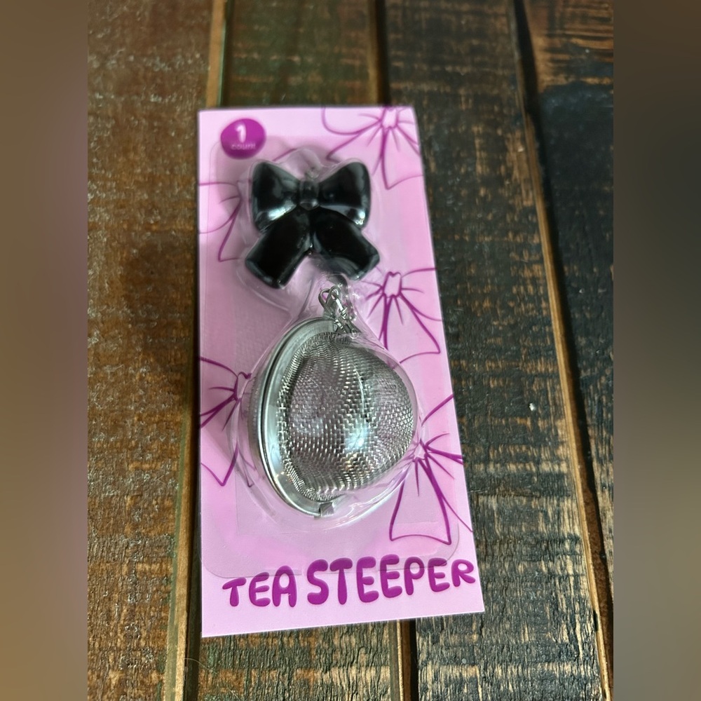 Target Bullseye Playground Black Bow Tea Steeper Coquette 2025 NEW
